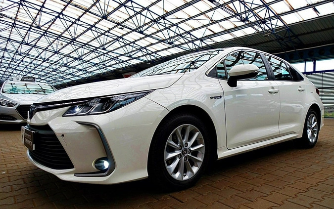 Toyota Corolla cena 84899 przebieg: 129000, rok produkcji 2019 z Chorzele małe 781